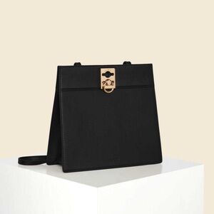 NWT CAFUNE Black Leather Stance Clasp C-Lock Shoulder Bag